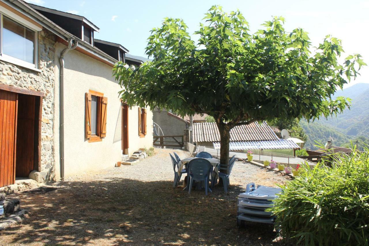 Maison Du Coue Pyrenees Mourtis Gite Pour 2 A 12 Pers Sengouagnet Kültér fotó
